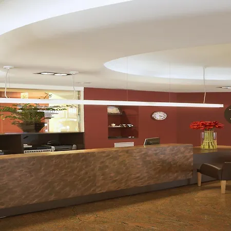 Hotel Alegria Plaza Paris 4*sup Lloret de Mar