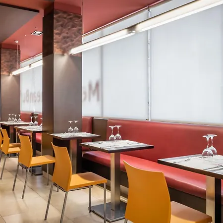 Alegria Plaza Paris & 4 Sup 4* Lloret de Mar