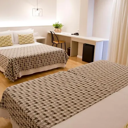 Alegria Plaza Paris 4*sup ホテル